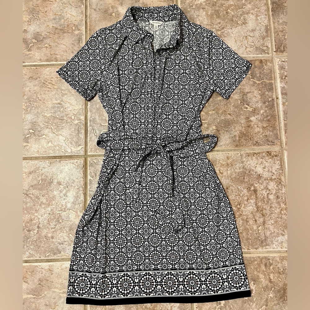 Max Studio Paisley Tie Waist Short Sleeve Collared Dress